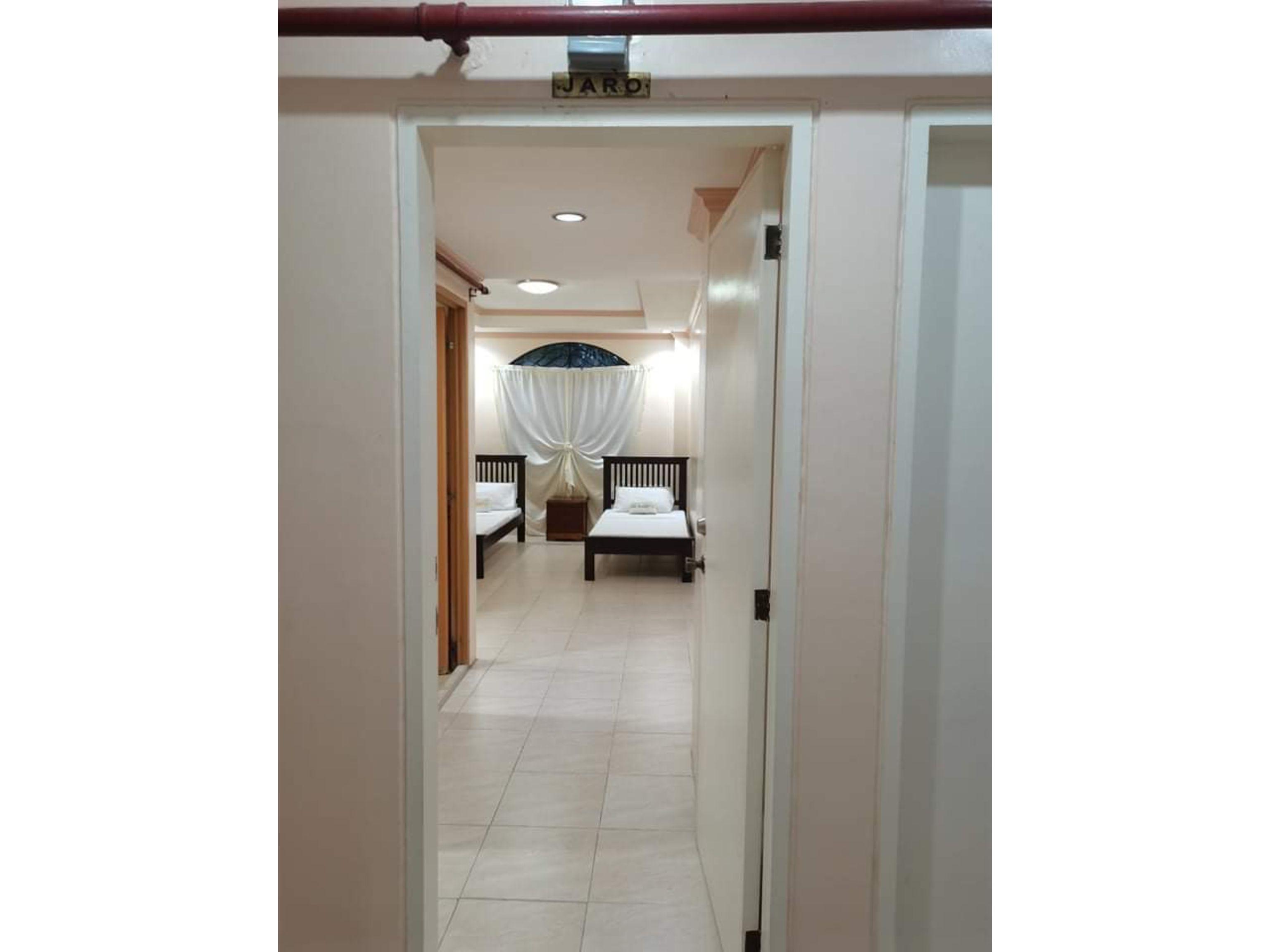 Hotel OYO 799 Ddd Habitat Iloilo Extérieur photo