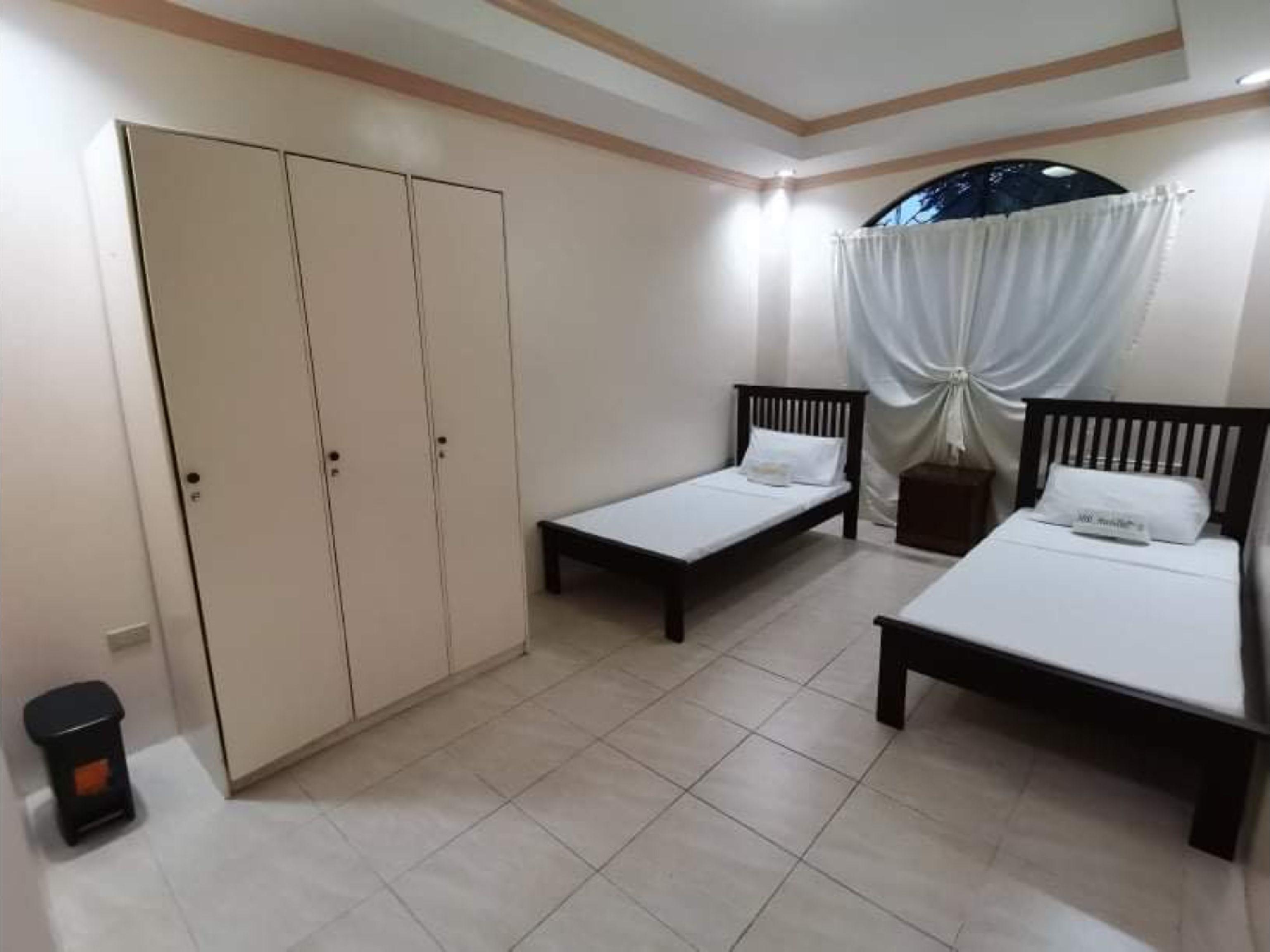 Hotel OYO 799 Ddd Habitat Iloilo Extérieur photo